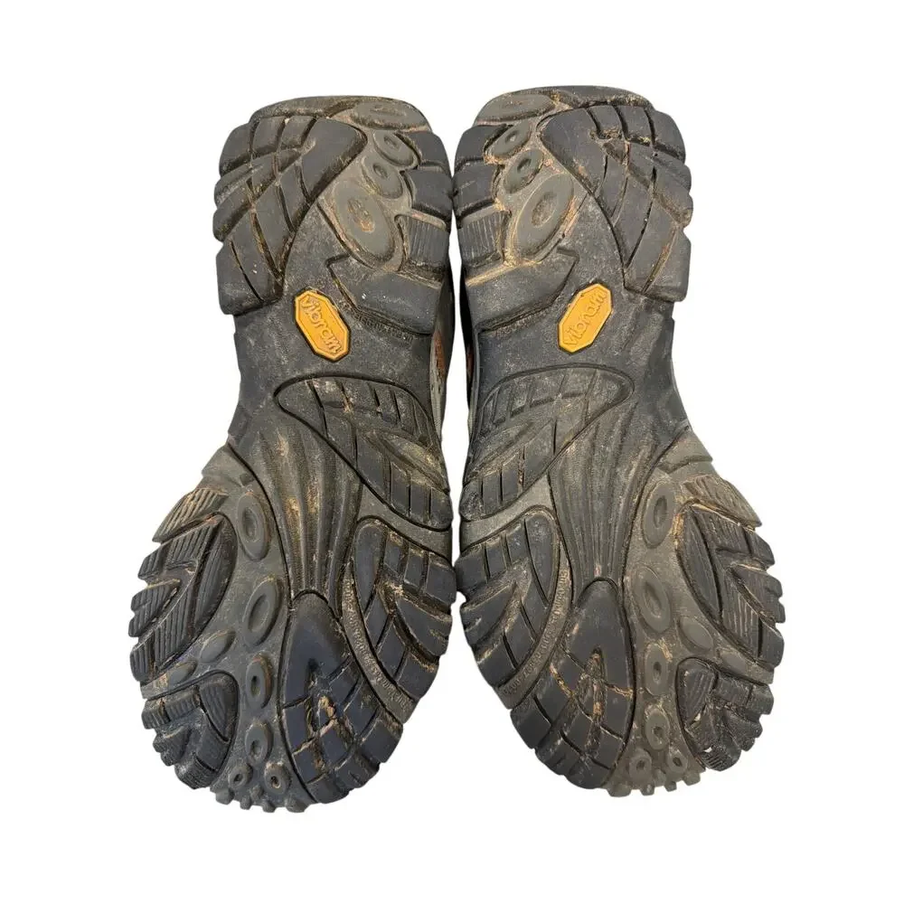 Merrell Men's Moab 2 Mid Waterproof hiking boot in the 